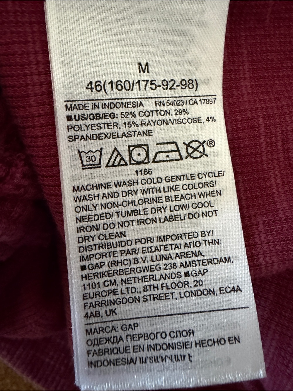 GAP Raspberry Ruched V-Neck Crop Top - Picture 4 of 4
